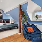 Edler Wohnraum Modernes Vorstadtstudio Mit Emma-bett, Garten & Kaffeevollautomat Appartement *