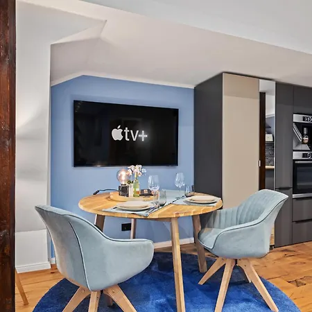 아파트 Edler Wohnraum Modernes Vorstadtstudio Mit Emma-bett, Garten & Kaffeevollautomat