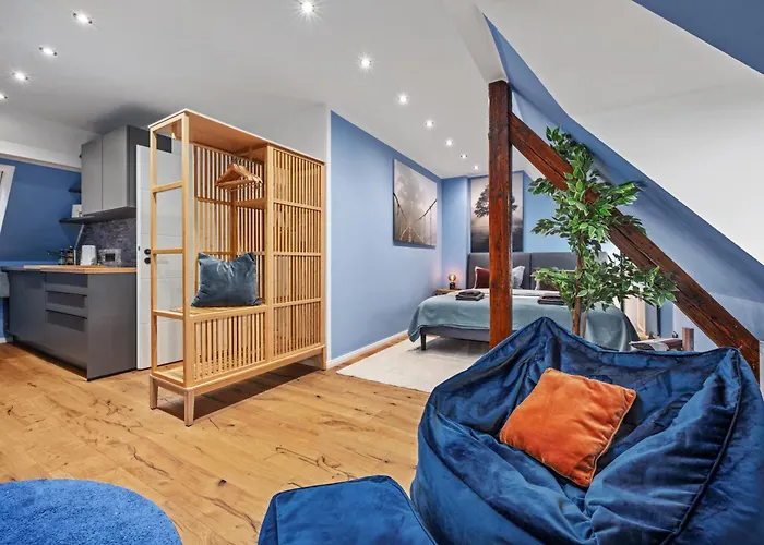 Edler Wohnraum Modernes Vorstadtstudio Mit Emma-bett, Garten & Kaffeevollautomat Apartment