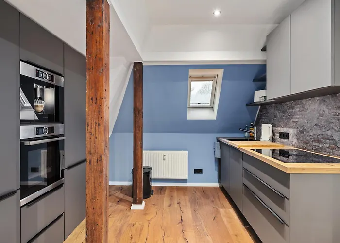 Apartment Edler Wohnraum Modernes Vorstadtstudio Mit Emma-bett, Garten & Kaffeevollautomat *